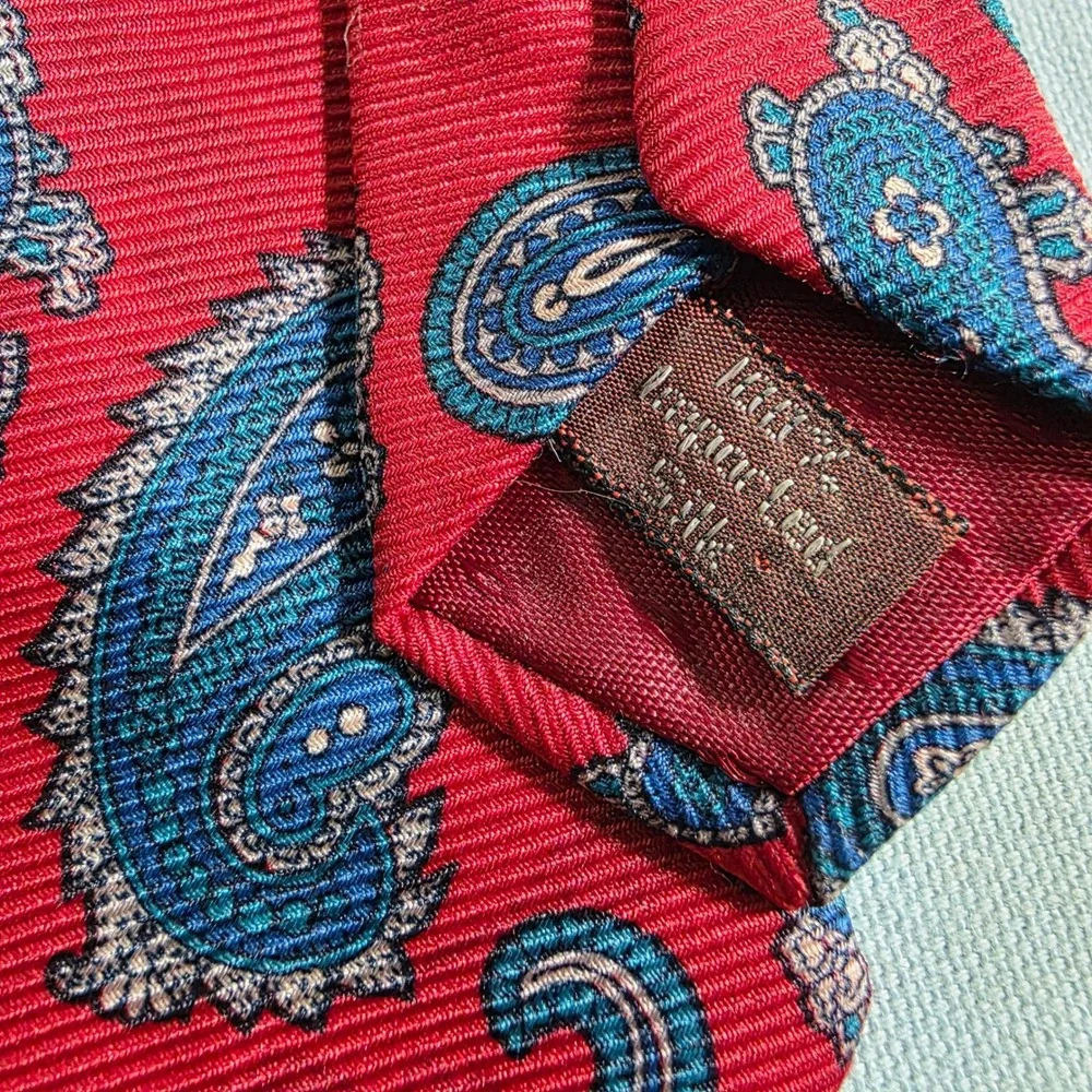 Johnny Carson Mens Red Paisley Silk Tie Vintage Red Blue Formal Necktie